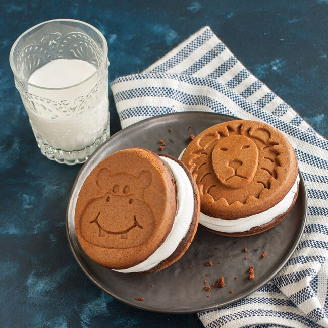 Nordic Ware Zoo Friends Pancake Pan
