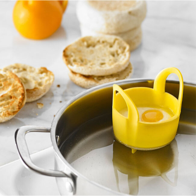 Trudeau Single Egg Poacher Cup in use