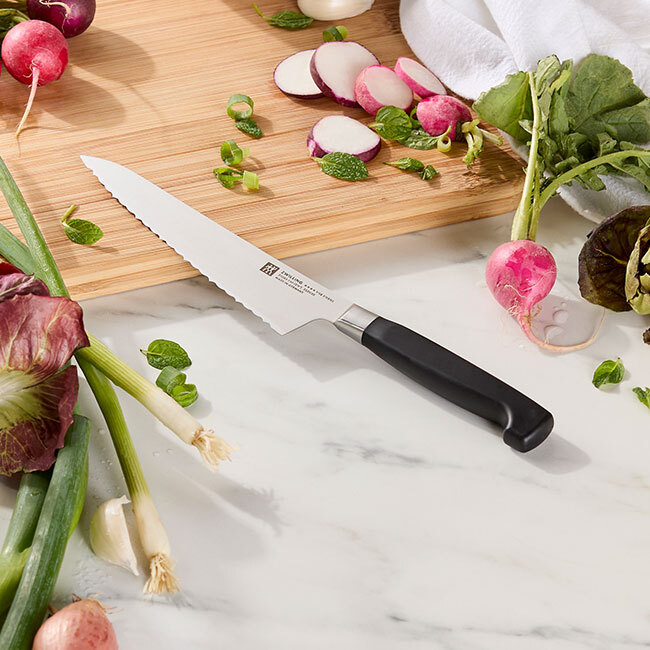 Zwilling J A Henckels FOUR STAR 5.5
