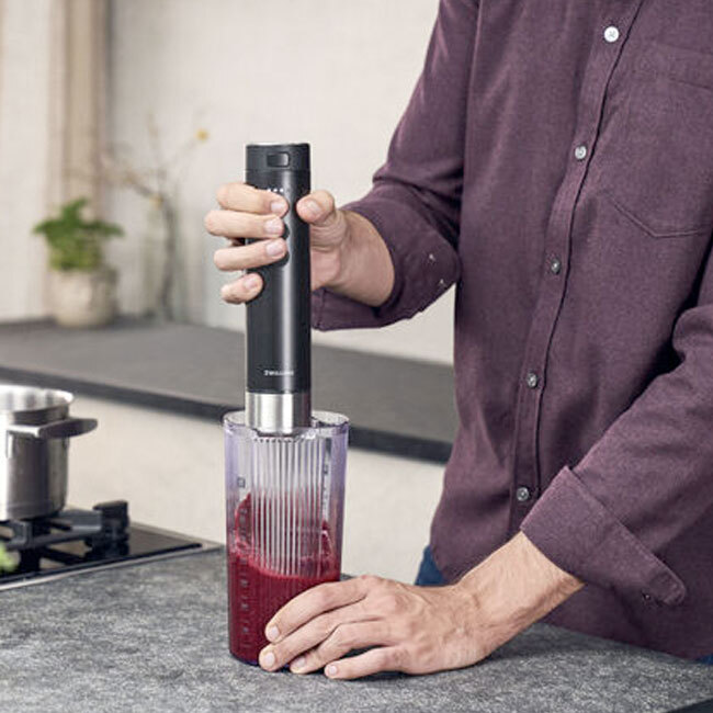 Zwilling XTEND Cordless Hand Blender, Starter Set in use