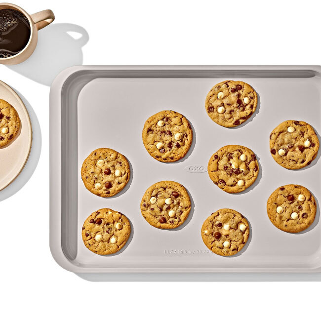 OXO Good Grips Non-Stick Pro Ceramic Coated Metal Bakeware Half Sheet Pan | Storm Blue in use