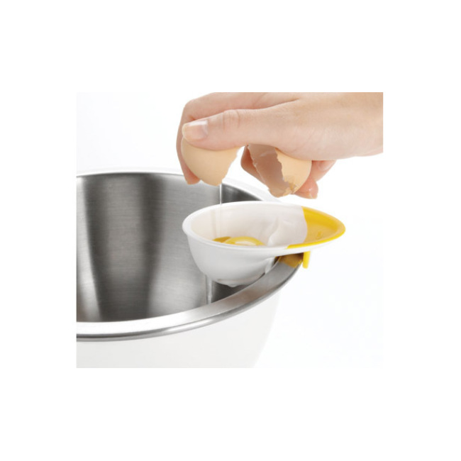 OXO Good Grips 3-in-1 Egg Separator 3