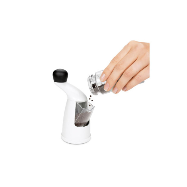  OXO Good Grips Radial Grinder Pepper Mill, 0.385 lbs, White: Pepper  Grinder: Home & Kitchen