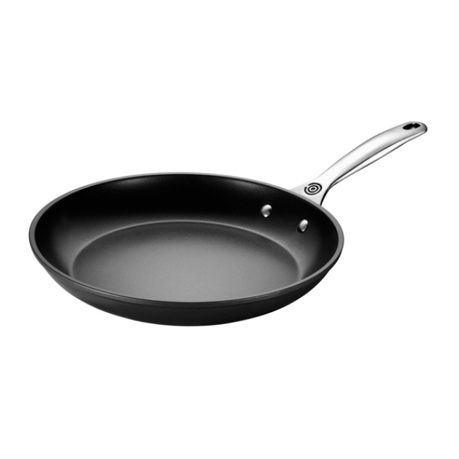 Le Creuset Toughened Nonstick (TNS) PRO 11