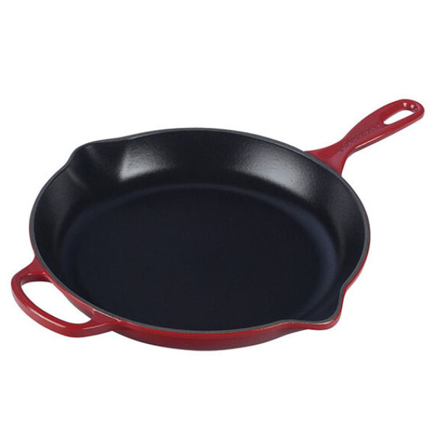  Le Creuset Enameled Cast Iron Signature Iron Handle Skillet,  11.75 (2-3/8 qt.), Cerise: Home & Kitchen