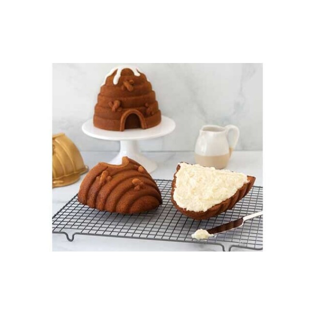 Nordic Ware Beehive Cake Pan 3