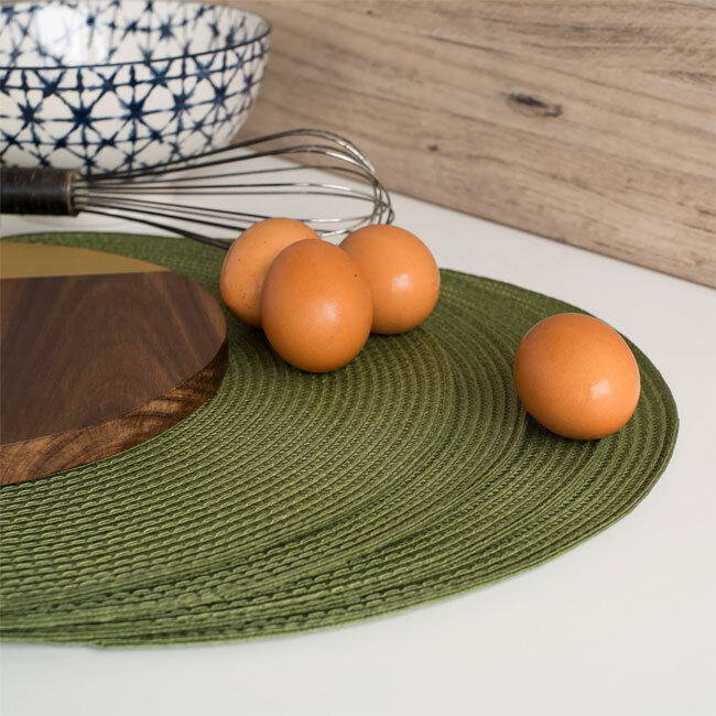 Now Designs Disko Fir Green Round Placemat