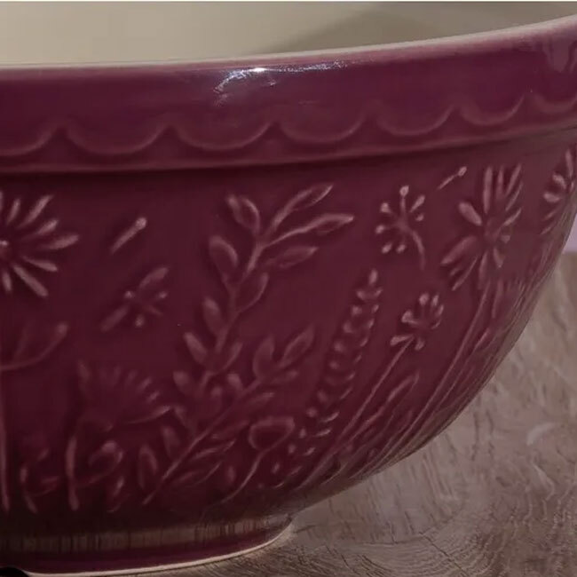Mason Cash “In the Meadow” S18 Mixing Bowl | Daisy Purple