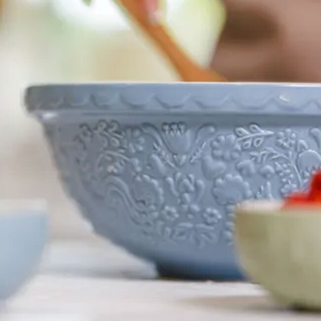 Mason Cash ”Home to Roost” S18 Mixing Bowl | Blue