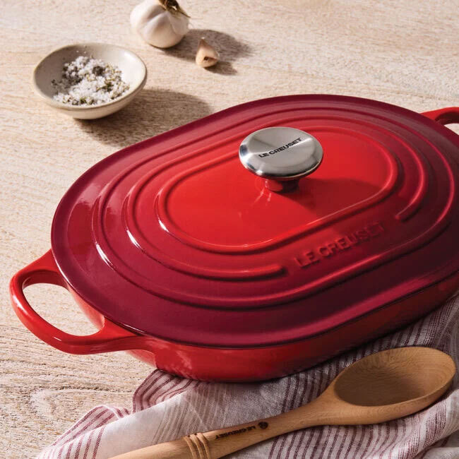 Le Creuset Signature 3.75 Qt. Oval Casserole | Cerise