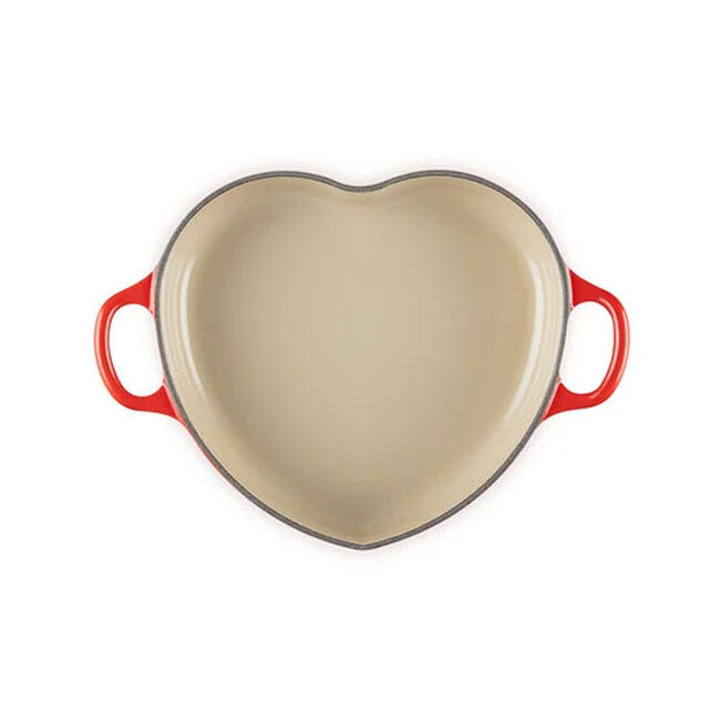 Le Creuset Shallow Heart Cocotte with Light Gold Heart Knob | 1.25 Qt.
