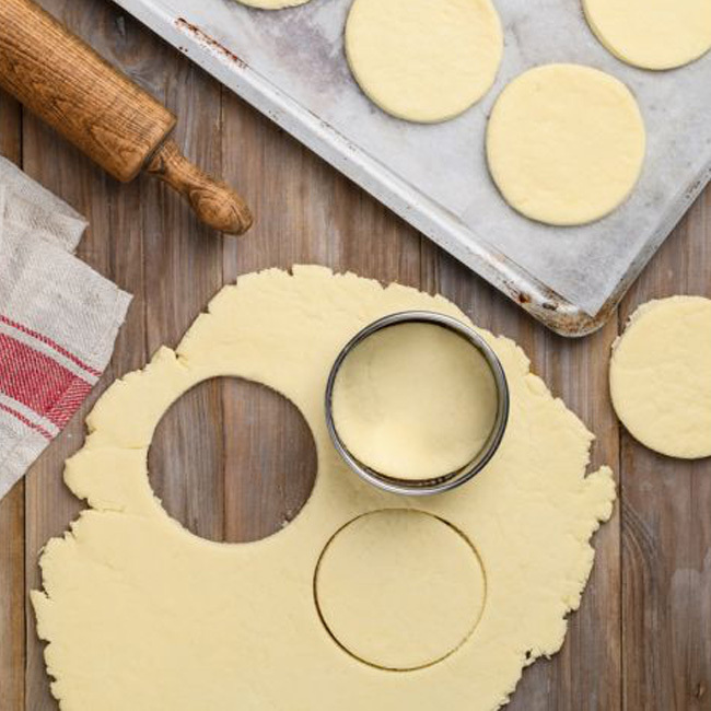Mrs. Anderson's Baking Round Cutters with Reusable Storage Container | Set of 10
