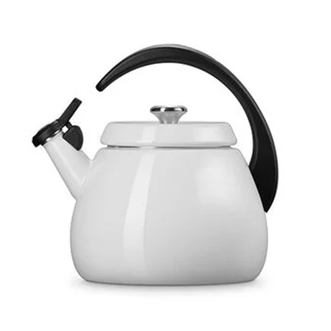 Le Creuset Signature Cloche Kettle | White