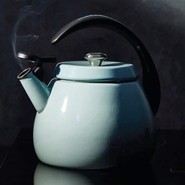 Le Creuset Signature Cloche Kettle | Sea Salt