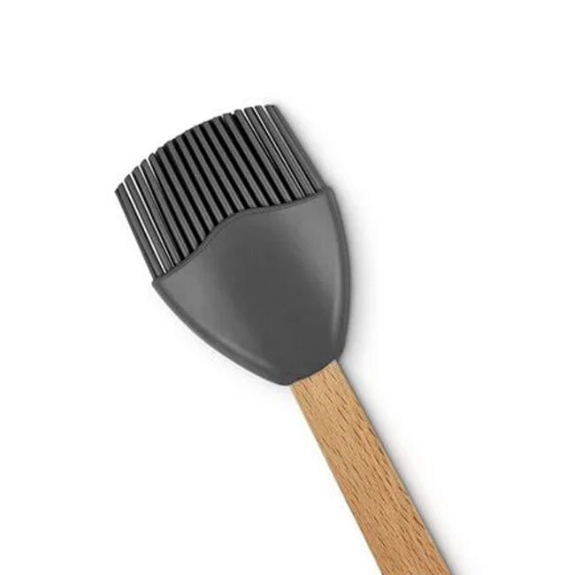 Le Creuset Signature Silicone Basting Brush | Oyster