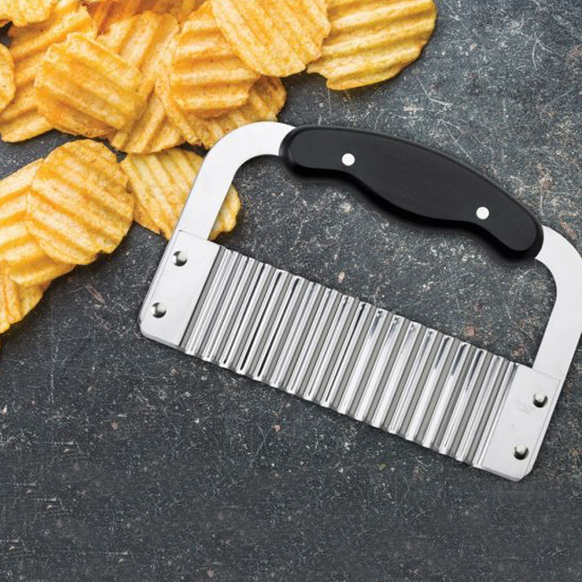 HIC Kitchen Crinkle-Cut Wave Slicer