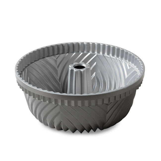 Nordic Ware 10-Cup Bavaria Bundt® Pan