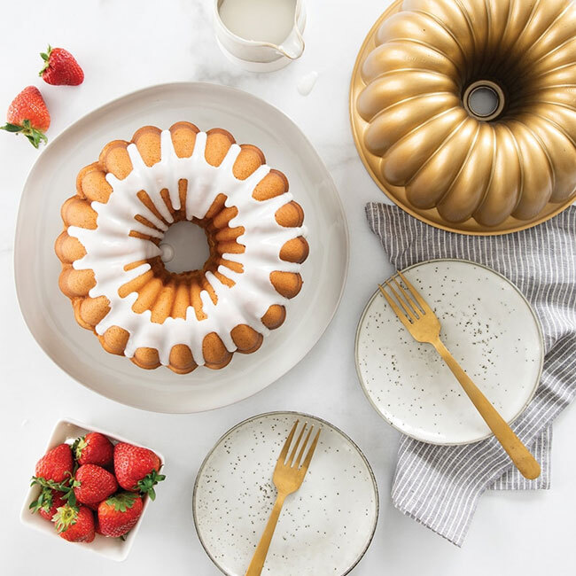Nordic Ware 10 Cup Elegant Party Bundt® Pan