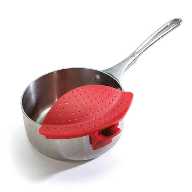 Product Chef's Planet Clip & Drain in Red on Pot