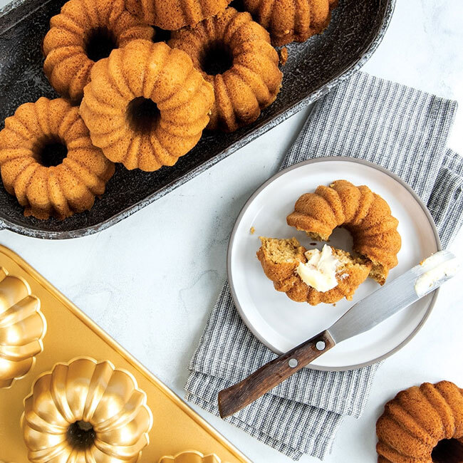Nordic Ware Anniversary Bundtlette® Pan