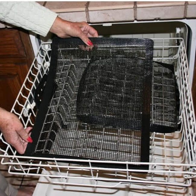 Camerons Non-Stick Grilling Mesh Basket in Dishwasher