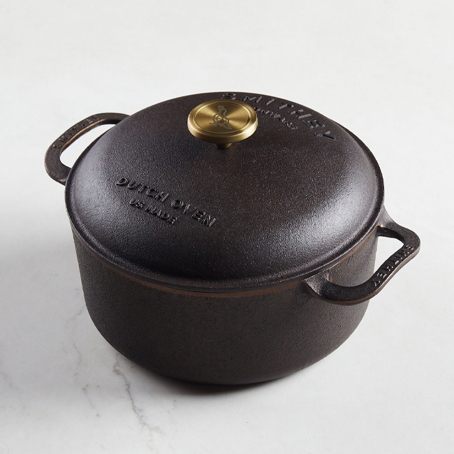 Smithey Ironware Cast Iron 5.5 Qt Dutch Oven