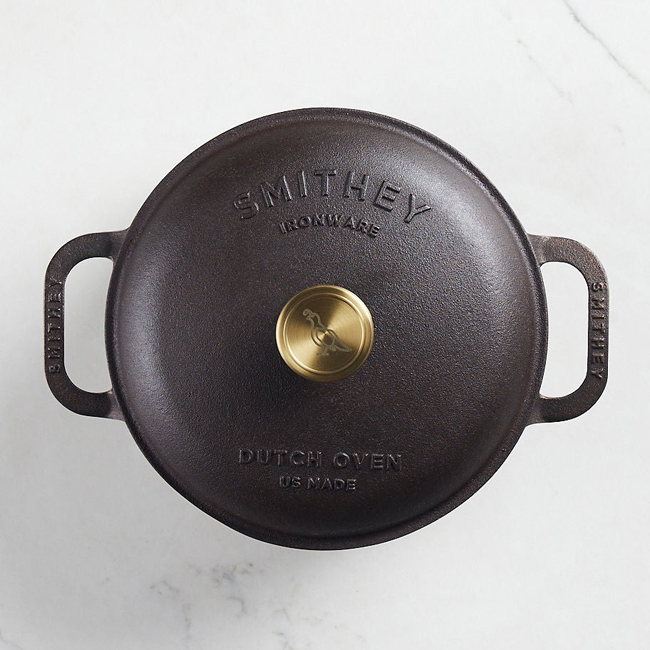 Smithey Ironware Cast Iron 5.5 Qt Dutch Oven - Top