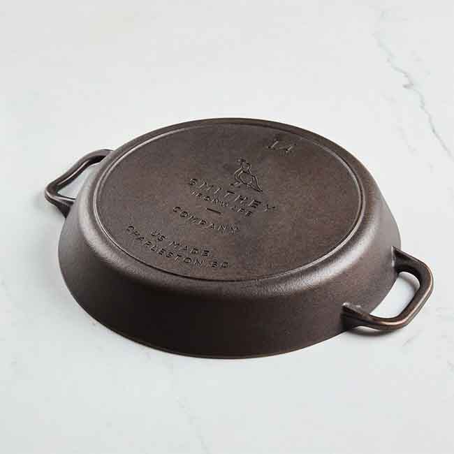 Smithey Ironware No. 14 Dual Handle Skillet, 14-Inch - Bottom