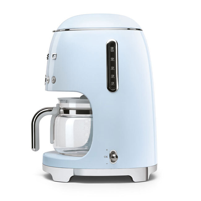 Smeg 10-Cup Drip Coffeemaker | Pastel Blue