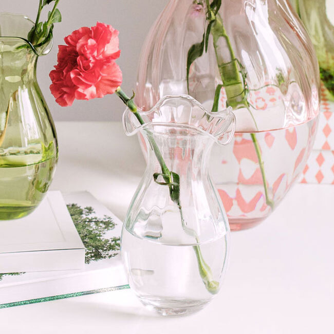Vietri Hibiscus Glass Vertical Fluted Small Vase | Clear