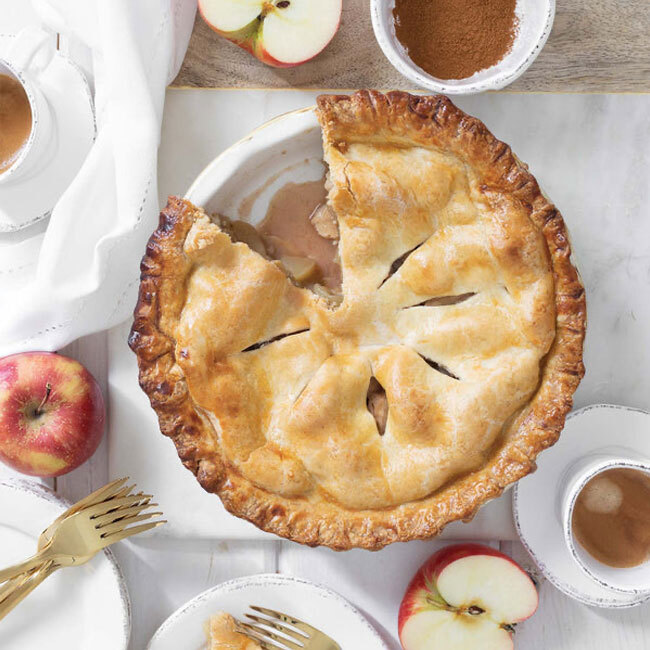 Vietri Italian Bakers Pie Dish | White