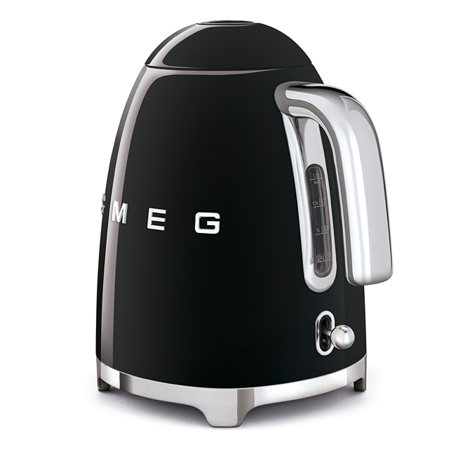 Smeg 7-cup/ 1.7 L Electric Kettle | Black