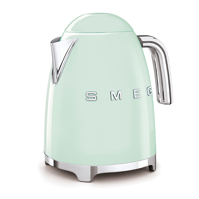 Smeg 7-cup/ 1.7 L Electric Kettle | Pastel Green