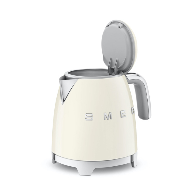 Smeg 3.3-Cup Electric Mini-Kettle | Cream