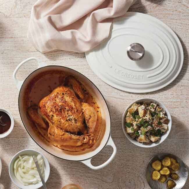 Le Creuset Signature Oval Dutch Oven - White