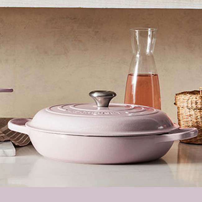 Le Creuset Signature 3.5 Qt. Braiser | Shallot - lifestyle