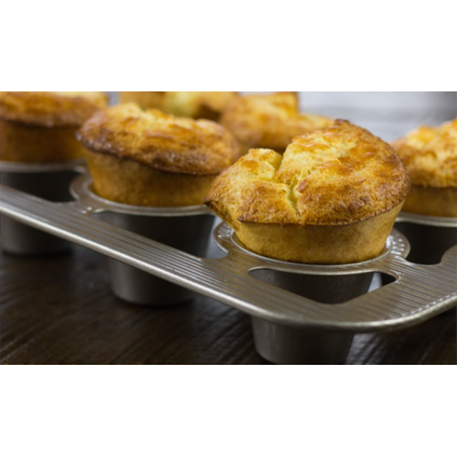 Stonewall Kitchen Full Size Popover Pan with Popover Mix