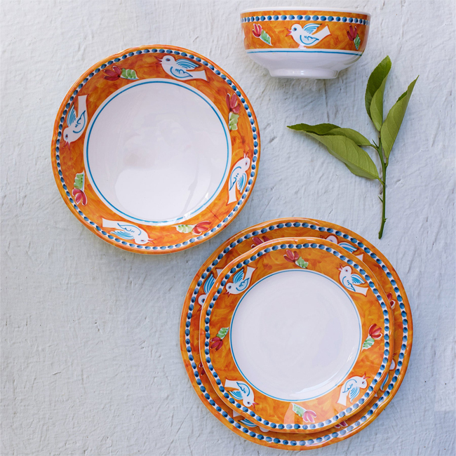 Vietri Campagna Melamine Dinner Plate | Uccello place setting