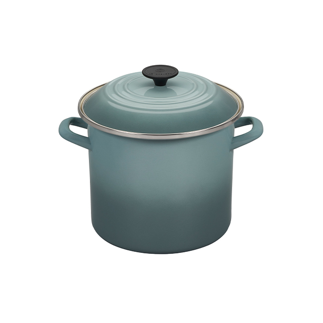 Le Creuset 8 qt Stockpot Oyster