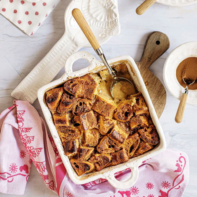 Vietri Pietra Natale Square Baker