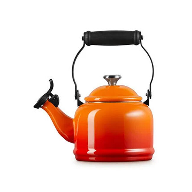 Le Creuset Demi Whistling Teakettle | Flame