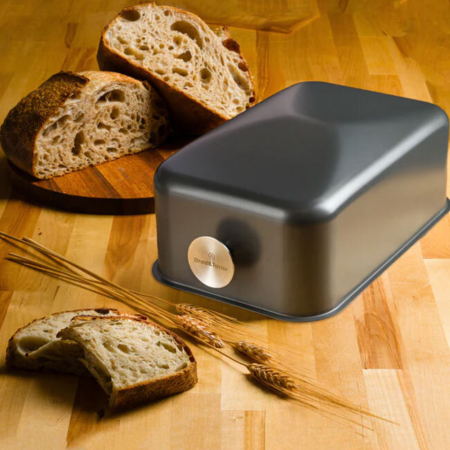 Brød and Taylor Baking Shell (Batard) with bread slices