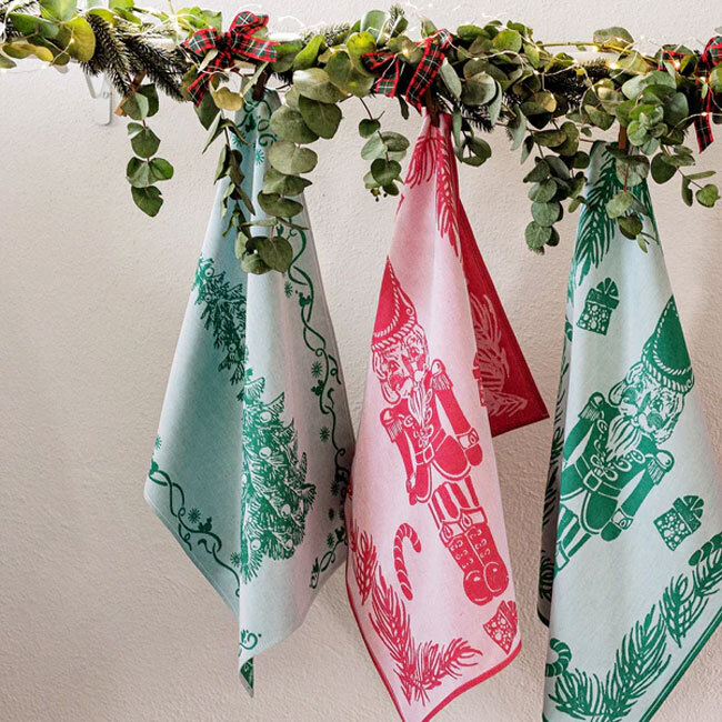 Vietri Strofinaccio Tree Dish Towel | Green and Red