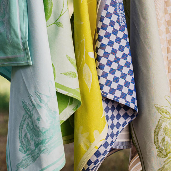 Vietri Strofinaccio Lemons Dish Towel | Green with other towels