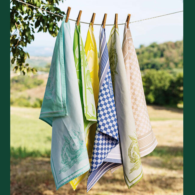 Vietri Strofinaccio Lemons Dish Towel | Green with other towels