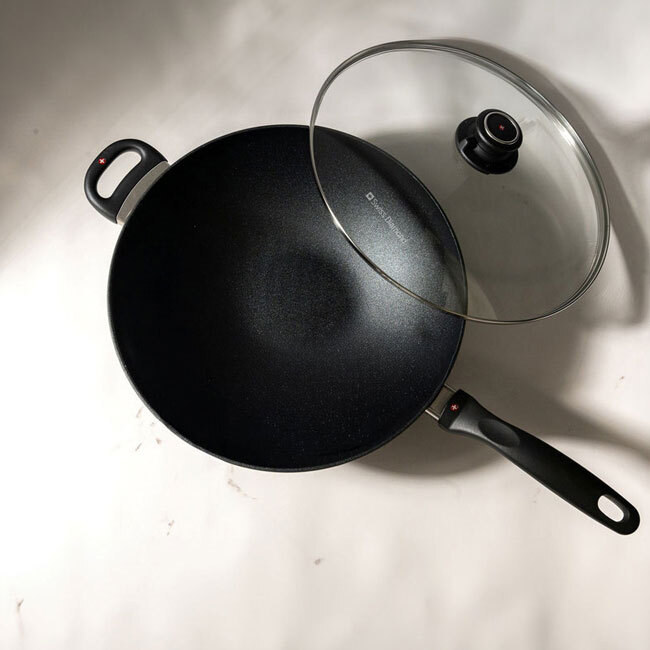Swiss Diamond XD Nonstick Wok with Glass Lid